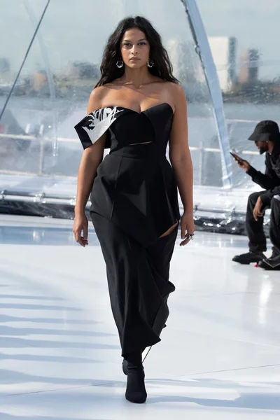 Look 35